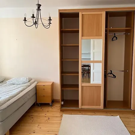 Apartament Spacious Three And Kitchen In Hakaniemi Helsinki